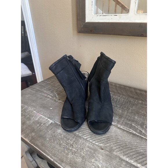 Dolce Vita Ankle Boots Booties Shoes Womens Size 6 Black Leather Zip Up - Picture 2 of 5